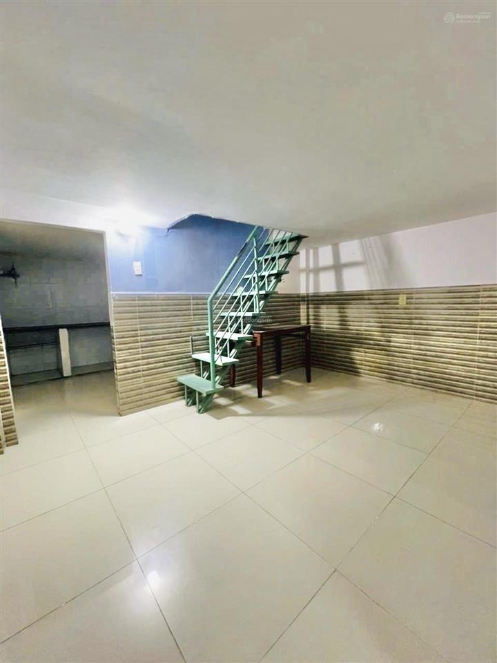 Bán nhà gò vấp nhỉnh 5 tỷ, dt 65m2, sát hẻm xe hơi phạm văn chiêu, mt 5m, trệt, 1 lửng