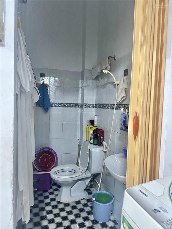 2,x tỷ hiếm hoi còn sót lại  ngay công viên gia định  2 tầng  1pn (có thể cải tạo thêm 1pn) 