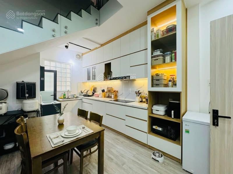 Nhà đẹp hxt, ngay lotte nguyễn văn lượng, 1 trệt, 1 lầu, 3 pn, 3wc, nhỉnh 6 tỷ thương lượng