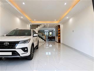 Gò vấp, 60m2, ngang 4,5m, btct 1 trệt, 3 lầu, sân thượng trước sau, pk, p thờ, bếp, 5pn, 6wc. hxh