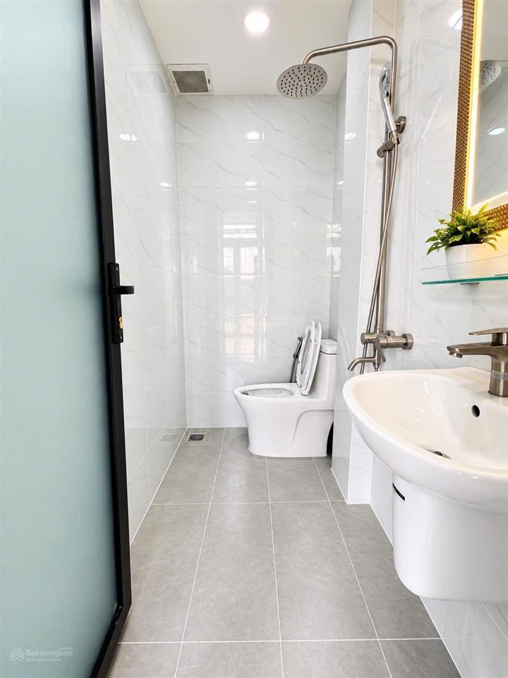 Gò vấp, 60m2, ngang 4,5m, btct 1 trệt, 3 lầu, sân thượng trước sau, pk, p thờ, bếp, 5pn, 6wc. hxh