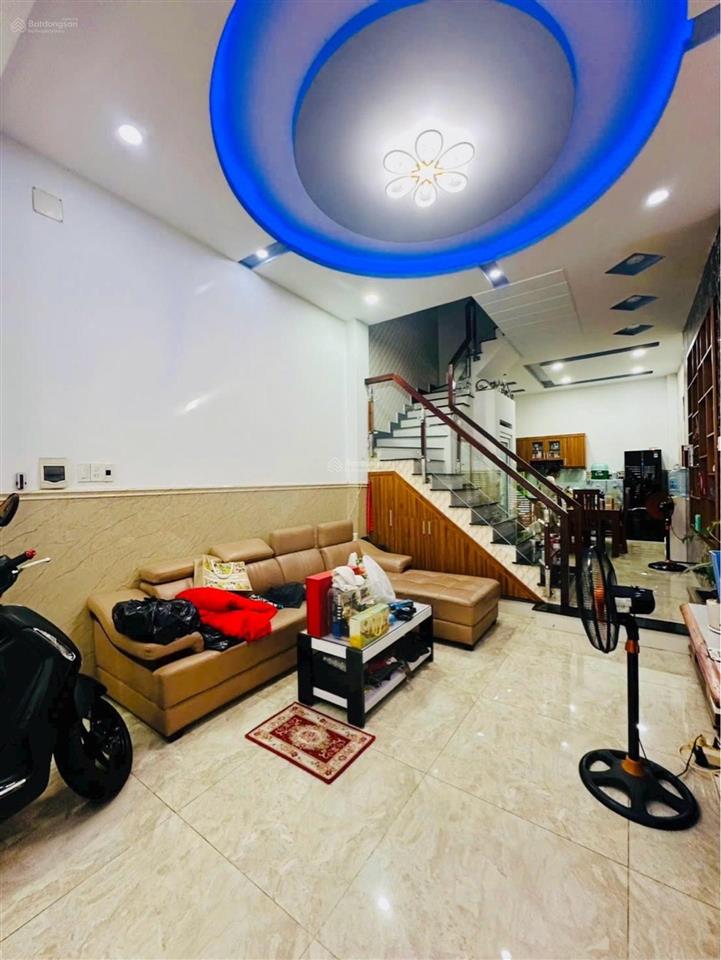 4x12m dòng tiền thuê 18tr/th giữ tiền, qua sân bay 10p  hẻm xe hơi thông  gần cv làng hoa