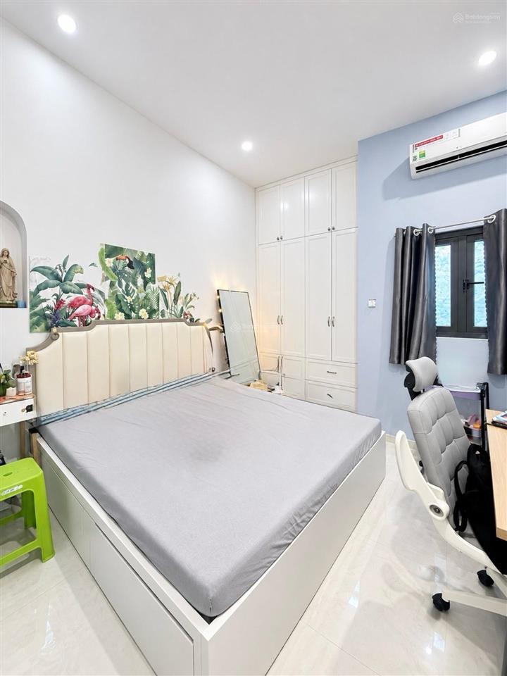 3,5 tỷ, dt 45m2, btct 2 tầng, hxh nguyễn văn khối, hoàn công đủ nhỉnh 80tr/m2