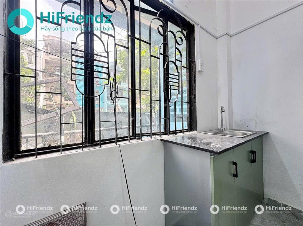 Cho thuê phòng full nội thất mới 100%  cửa sổ ban công siêu thoáng mát nằm ngay trung tâm bthanh