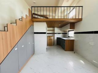 Cho thuê phòng full nt cao cấp  có ban công, thang máy nằm ngay khu đô thị vạn phúc