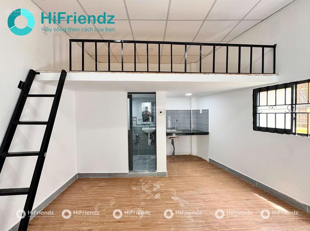 Cho thuê phòng đầy đủ tiện nghi  gác cao thoáng mát  gần các trường đại học lớn hutech, ftu, hiu