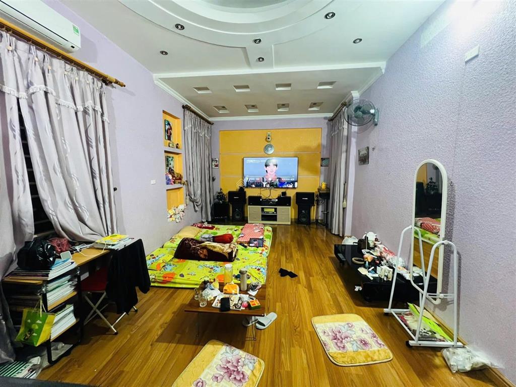 Bán nhà nguyễn khang  cầu giấy 52m2 | 4 tầng | mt 4m | giá 11.2 tỷ