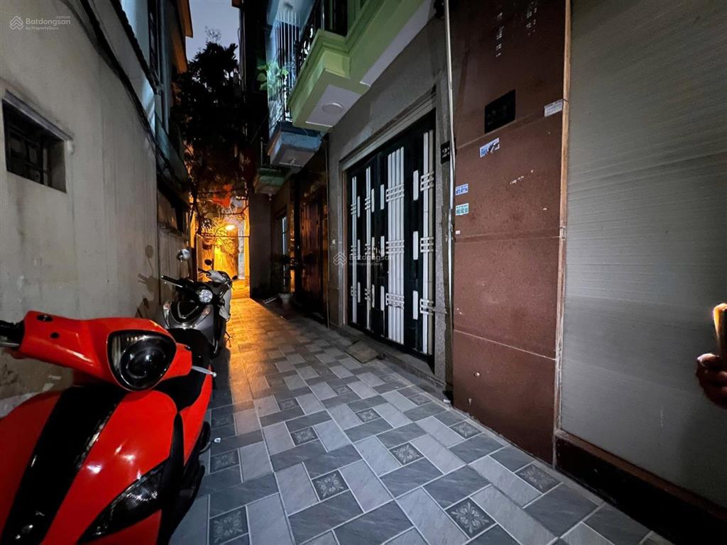 Bán nhà nguyễn khang  cầu giấy 52m2 | 4 tầng | mt 4m | giá 11.2 tỷ