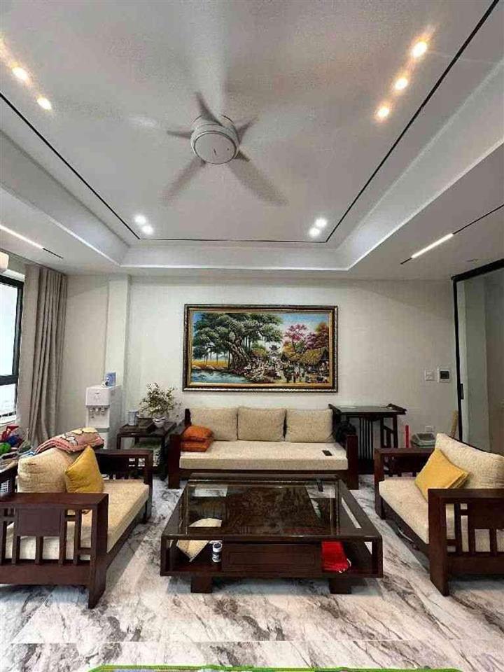 Bán nhà lâm hạ, long biên, 7 tầng thang máy, gara 2 ô tô, 0975 585 ***