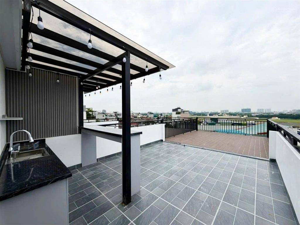 Bán nhà lâm hạ long biên, 8 tầng thang máy, gara ô tô, view vườn hoa, 0975 585 ***
