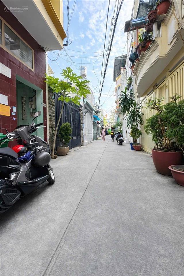Nguyễn hữu cảnh  bình thạnh hẻm xe hơi, 2 tầng ~ dtsd đất 105m2 ngang 4.5m, chào 8.4 tỷ tl