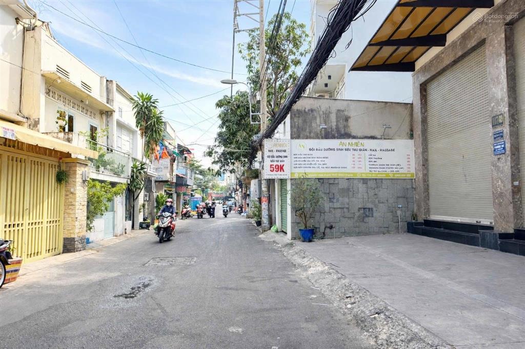 Nguyễn hữu cảnh  bình thạnh hẻm xe hơi, 2 tầng ~ dtsd đất 105m2 ngang 4.5m, chào 8.4 tỷ tl
