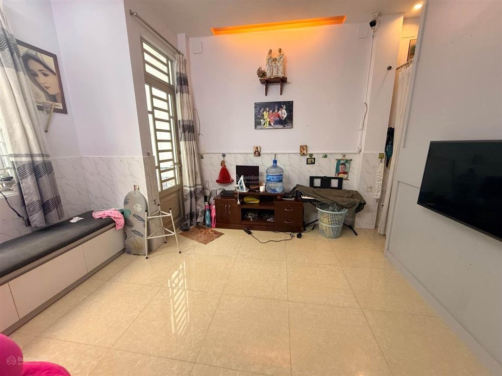 Ngay đại học kinh tế  cầu điện biên phủ, 4 tầng, ~ ngang hiếm 5.2m, 7.6 tỷ tl