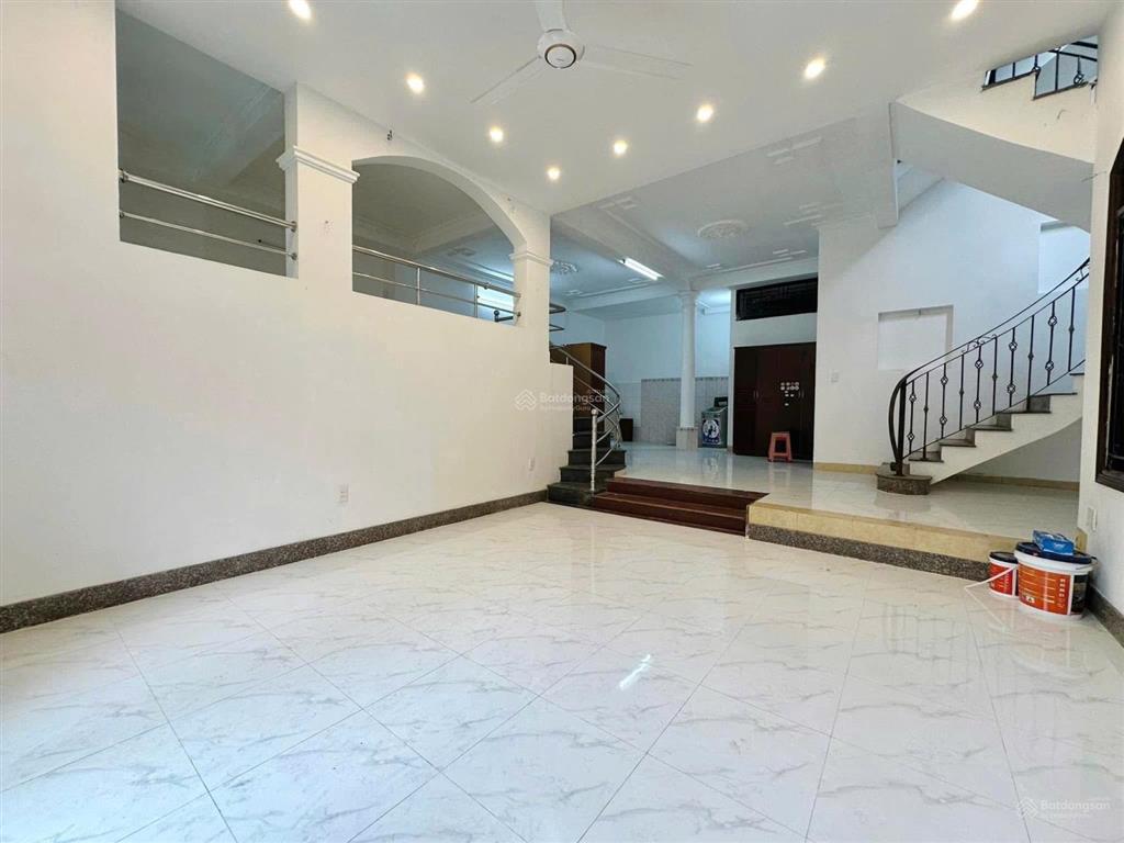 Hẻm ô tô  165m2 ngang 10m | gần ga metro văn thánh | chỉ 16.3 tỷ