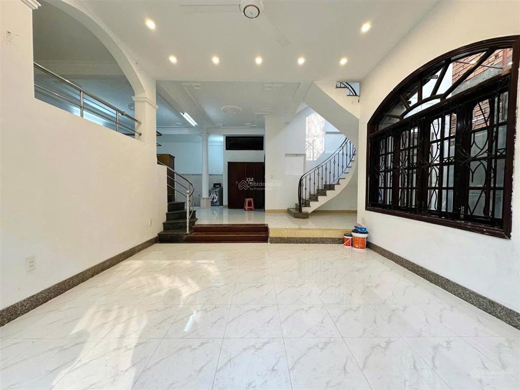 Hẻm ô tô  165m2 ngang 10m | gần ga metro văn thánh | chỉ 16.3 tỷ