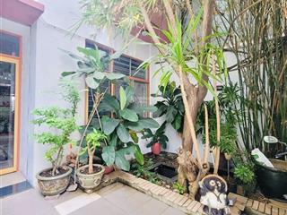 Biệt thự phố gần chợ bà chiểu  2 mặt hẻm xe hơi  110m2 đất ngang 5.5m  từ 18 tỉ về 15.x tỉ