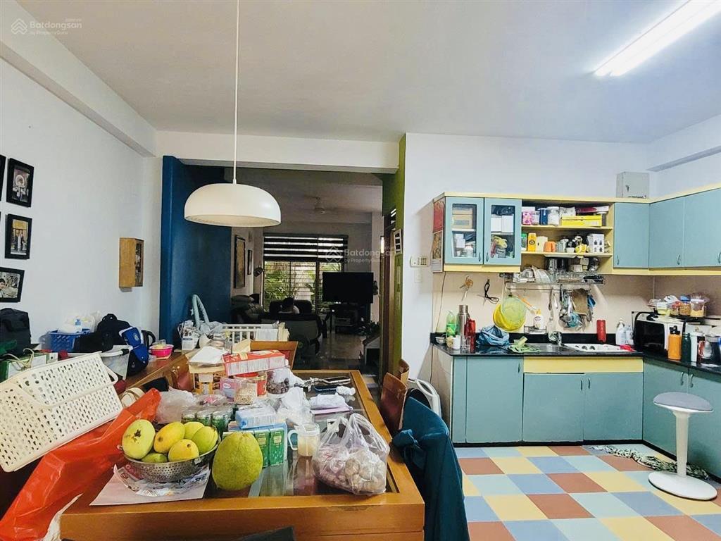 Biệt thự phố gần chợ bà chiểu  2 mặt hẻm xe hơi  110m2 đất ngang 5.5m  từ 18 tỉ về 15.9 tỉ