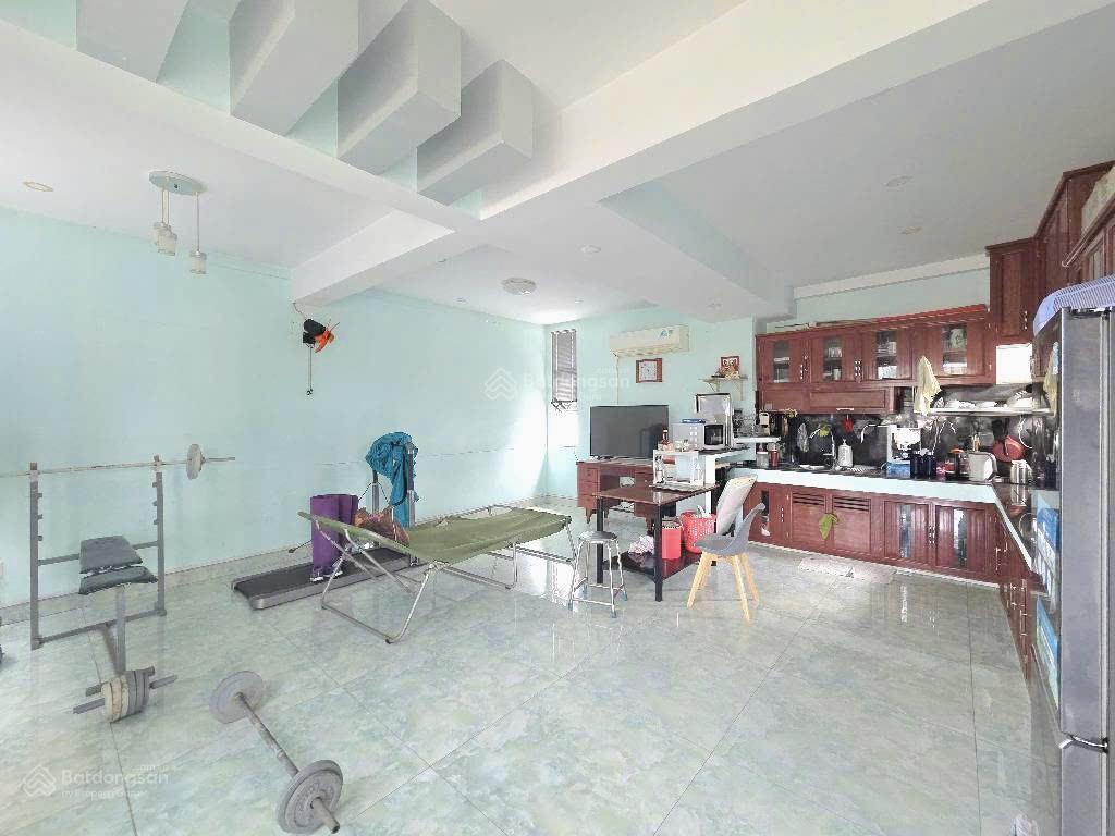 Thu nhập 900tr  gần đh văn lang  5 tầng  ngang lớn 11m  111m² đất  nhỉnh 15 tỉ tl
