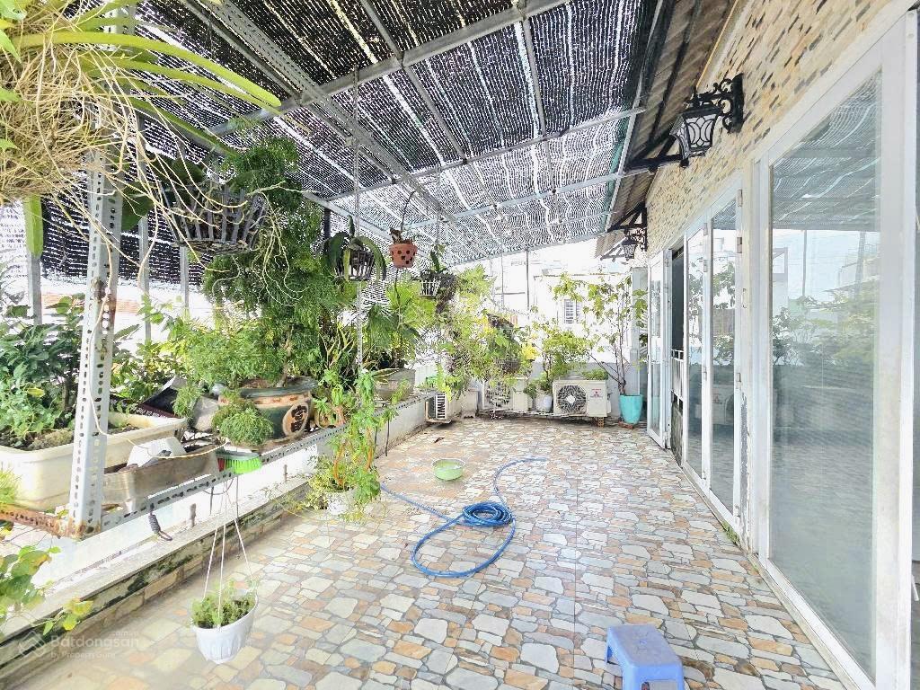 Thu nhập 900tr  gần đh văn lang  5 tầng  ngang lớn 11m  111m² đất  nhỉnh 15 tỉ tl