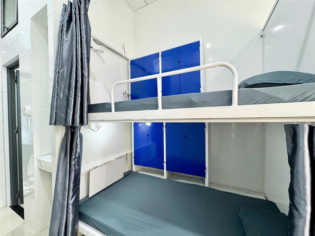 Miễn phí 100% tiền phòng tháng 2 ktx nam ngay sau đh ngân hàng, spkt, hutech