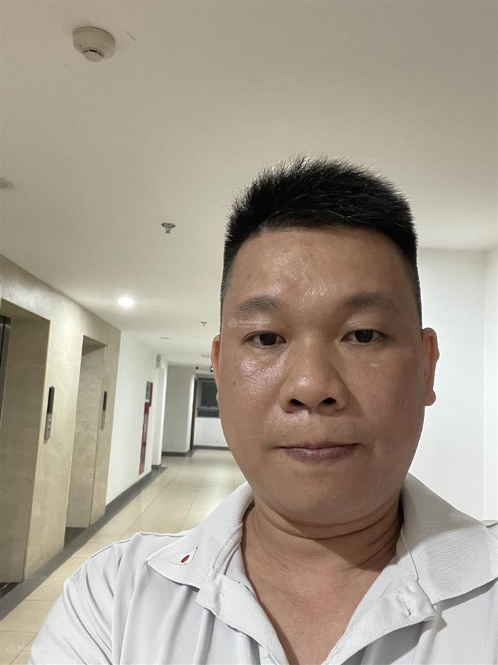 Bán căn hộ hơn 78 m2 ở 360 giải phóng