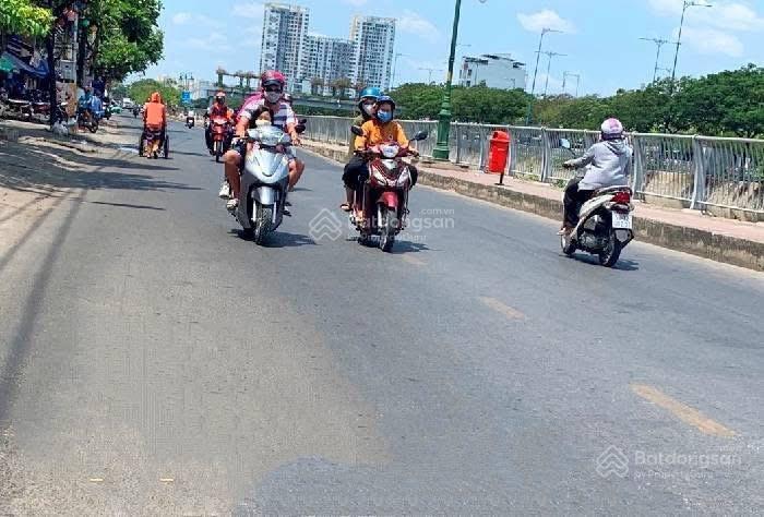 Bán nhà quận 8 xe hơi thông  tiện xây mới 120m2 ngang gần 6m shr kdc hiện hữu giá chỉ 6tỷ chút xí