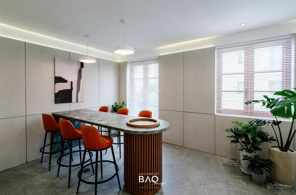 Cho thuê văn phòng, đã đầy đủ nội thất