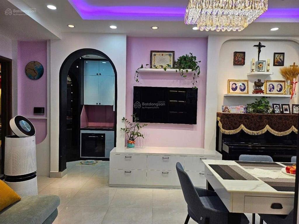 Bán căn akari vip 121m2 3pn, 3wc, tầng cao, giá 6,5 tỷ