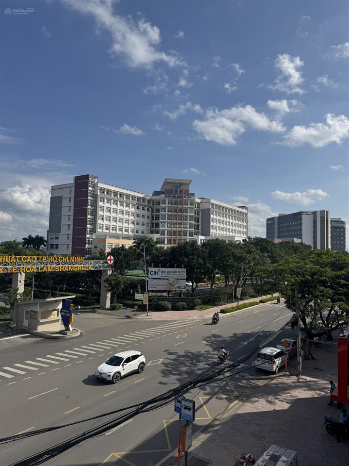 Bán căn nhà mặt tiền 17a tên lửa đối diện aeonmall bình tân 5x20 4 tấm 26 tỷ