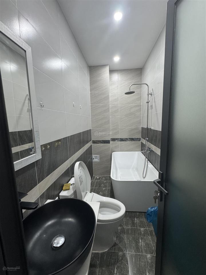 Bán căn nhà mặt tiền 17a tên lửa đối diện aeonmall bình tân 5x20 4 tấm 26 tỷ