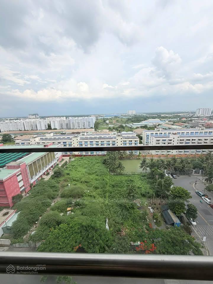 Bán căn akari 61m2 tầng cao view ngoại khu giá 3,6 tỷ sổ hồng