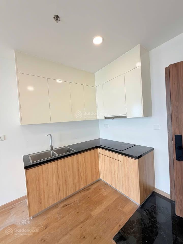 Bán căn akari 61m2 tầng cao view ngoại khu giá 3,6 tỷ sổ hồng