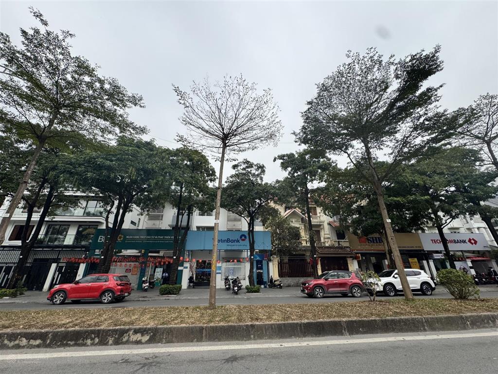 Duy nhất 1 căn bt7 việt hưng, view hồ, phố ngân hàng, sđcc