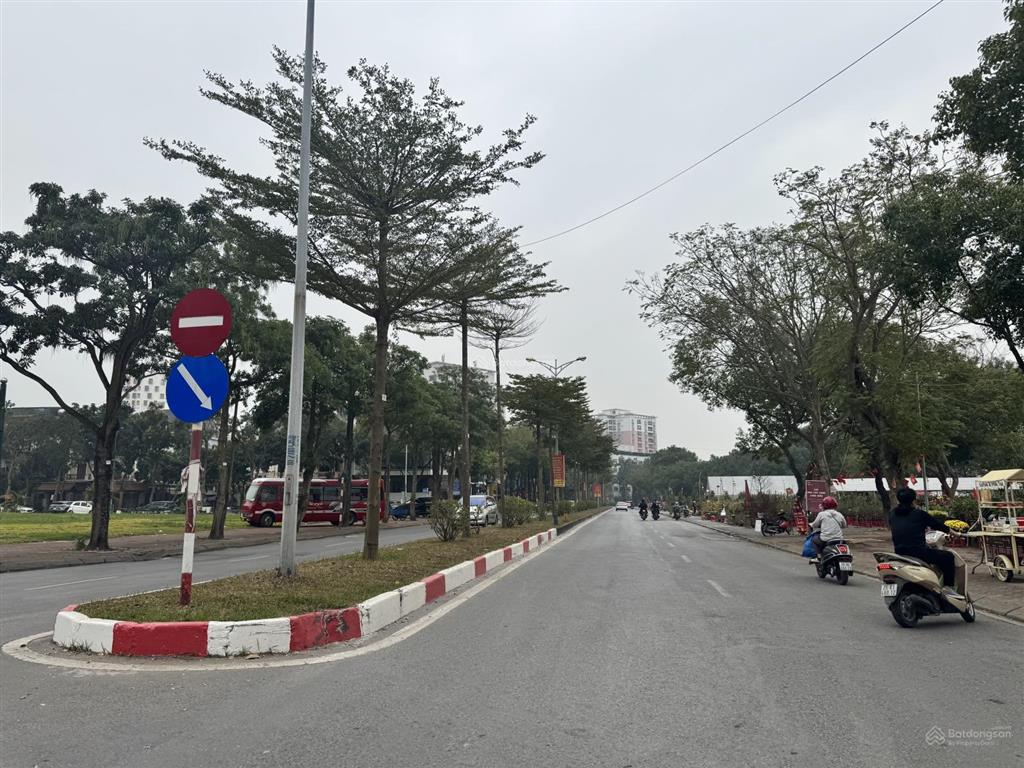 Duy nhất 1 căn bt7 việt hưng, view hồ, phố ngân hàng, sđcc