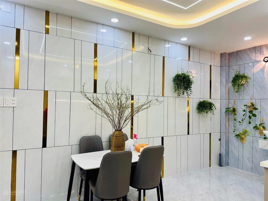 Hẻm xe tải đậu cửa  ngay lý thánh tông  tân phú phan anh 6.tỷ nhỉnh nhẹ
3 tầng  50m2 4x12.5