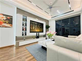 Bán căn hộ 2 phòng ngủ goldmark city. nội thất đẹp. giá tốt. sổ chính chủ