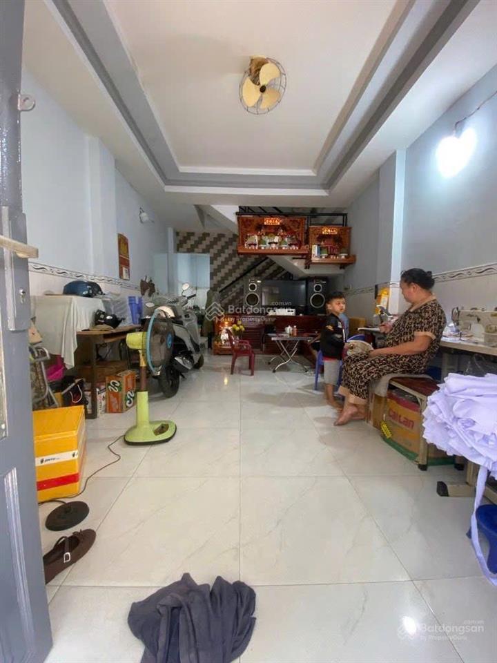 Nhà huỳnh văn nghệ , 4x12 , 3 tầng , hẻm ô tô , chỉ 4.8 tỷ
