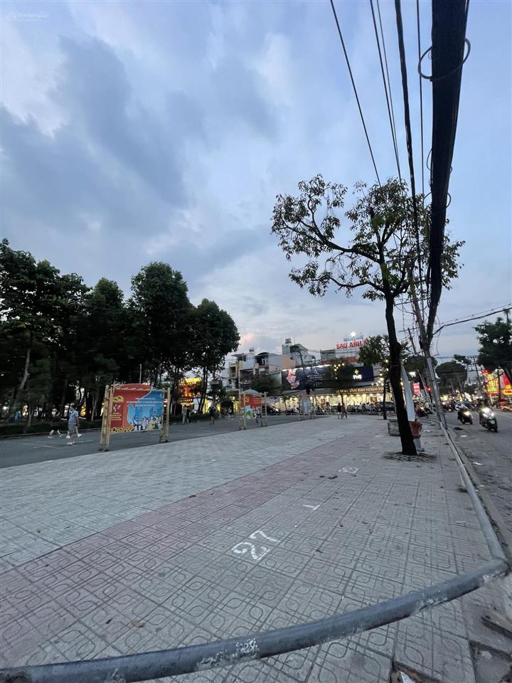 Bán đất lê văn thọ , ngay cv làng hoa, 4.2x23m, hxh , hơn 6 tỷ