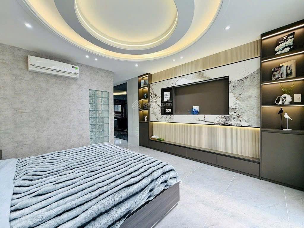 Bán nhà quang trung , 5 tầng mới , hxh , full nội thất , chỉ 7.x tỷ