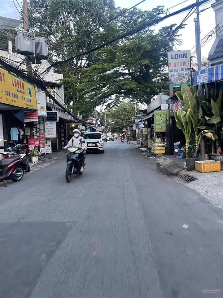 Bán đất tặng nhà ngay emart , 5x15m , 3pn , hxh , nhỉnh 5 tỷ
