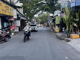Bán đất tặng nhà ngay emart , 5x15m , 3pn , hxh , nhỉnh 5 tỷ