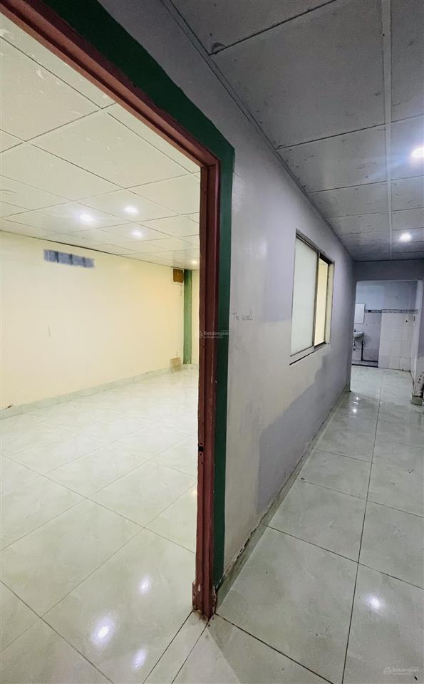 Bán đất tặng nhà ngay emart , 5x15m , 3pn , hxh , nhỉnh 5 tỷ