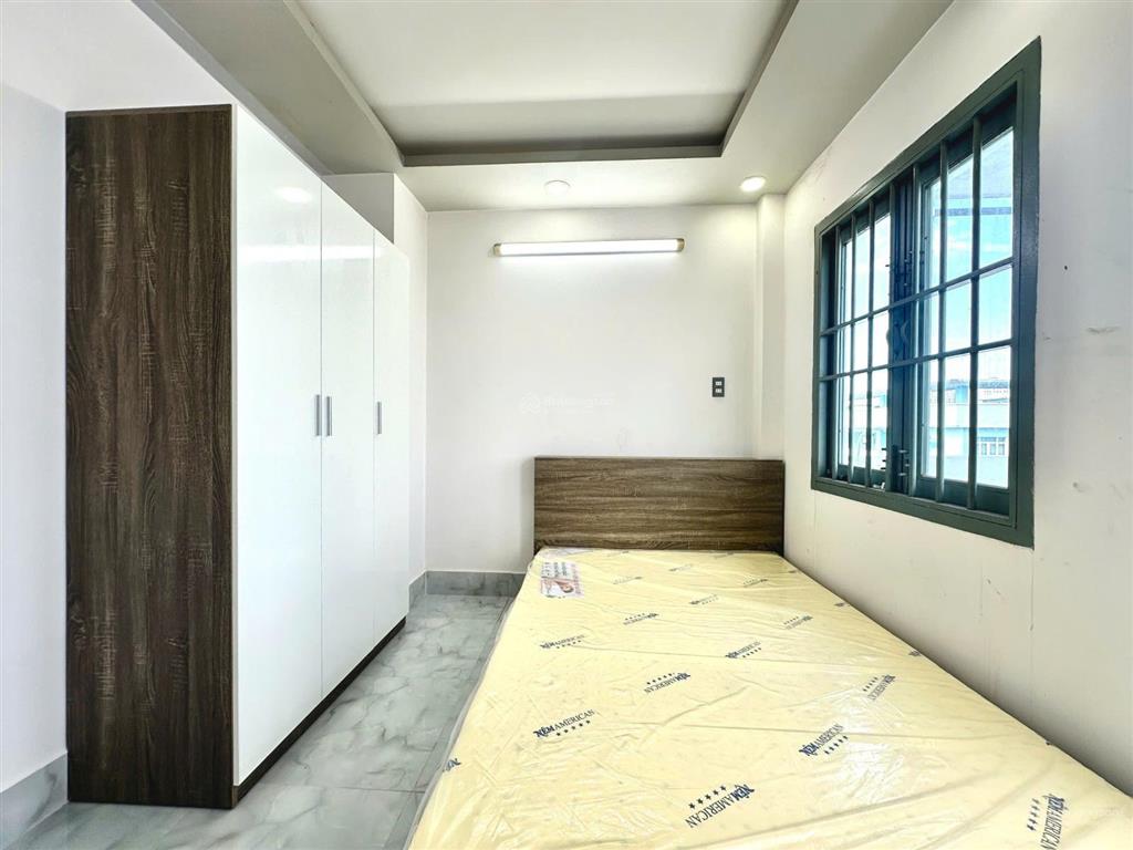 Ban công sân thượng tách bếp full nội thất mới ken thoang mát