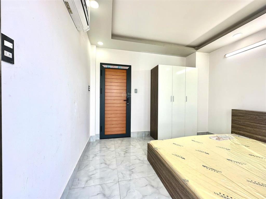 Ban công sân thượng tách bếp full nội thất mới ken thoang mát