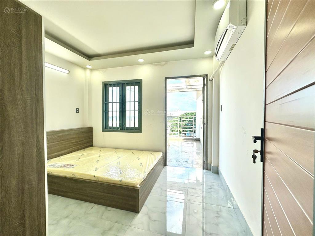 Ban công sân thượng tách bếp full nội thất mới ken thoang mát