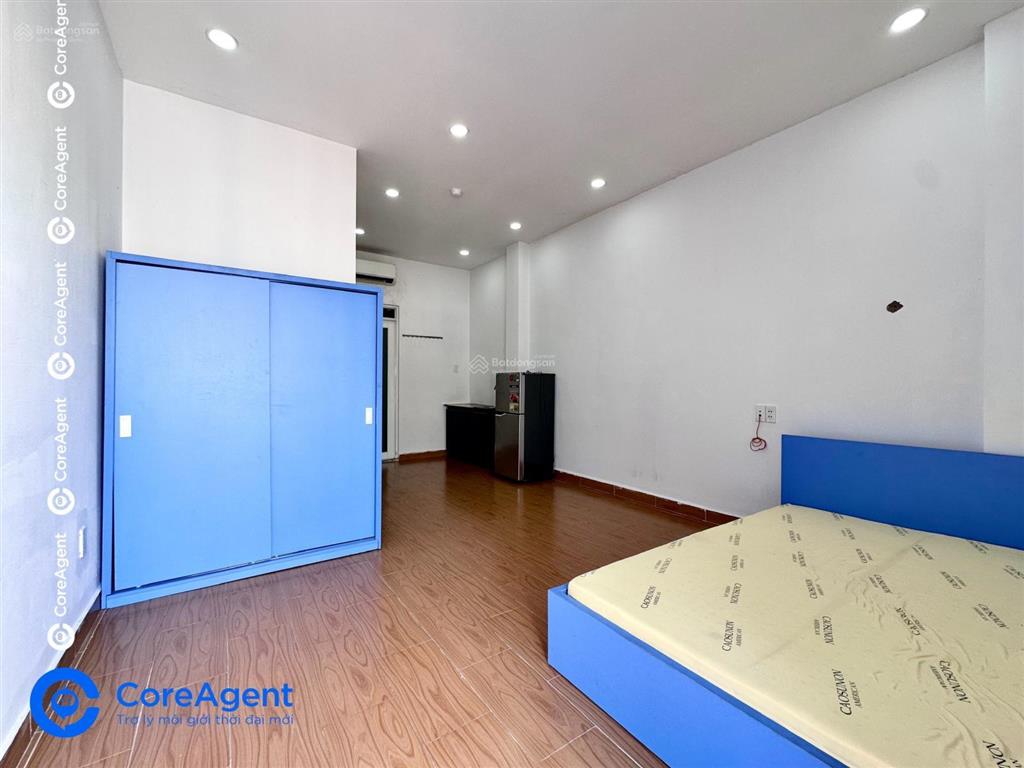 Studio full nội thất có ban công đón nắng diện tích phong rộng 35m2