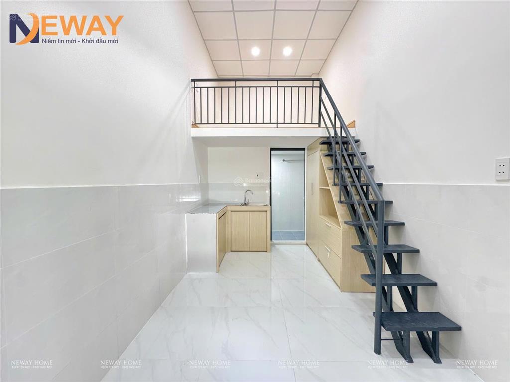Mới xây full nội thất có ban công gác cao 2m nằm ngay mai lãng bạng an ninh  phòng rộng