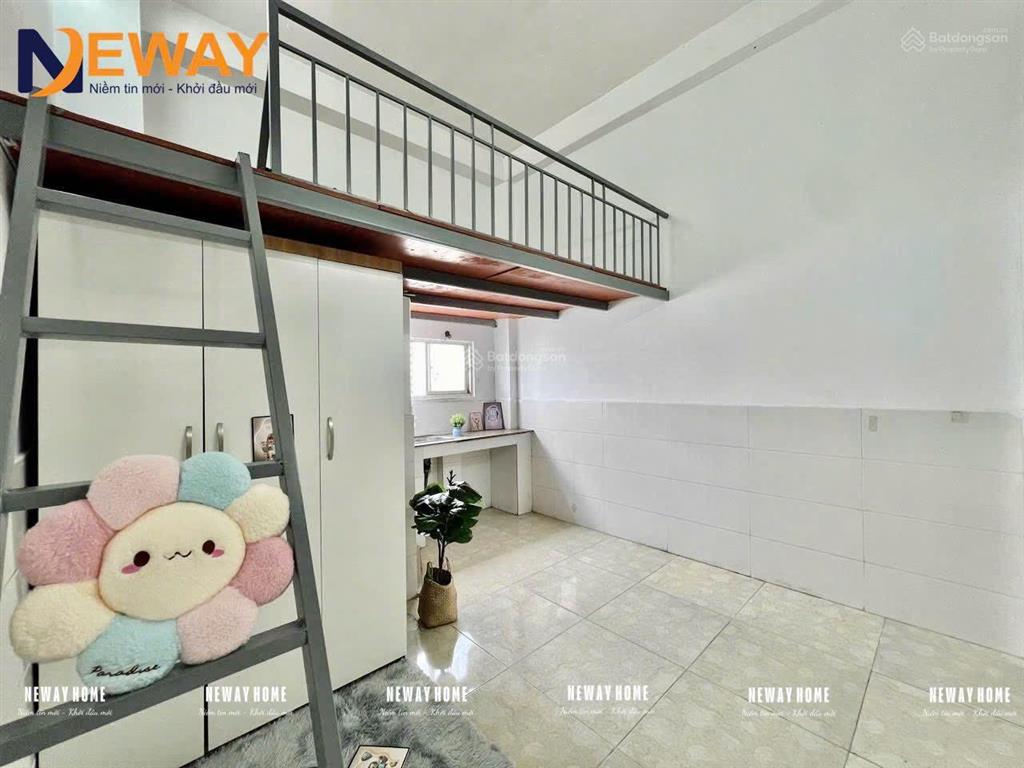 Dành cho sinh viên giá siêu rẻ mà phòng rộng rãi gác cao 2m phòng kèm tủ đồ tiện ra ql1a ,ltt