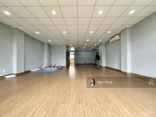 Văn phòng vạn phúc 85m2, đường lớn 35m, sàn trống, có thang máy máy lạnh, vào ngay. giá rẻ 9 tr