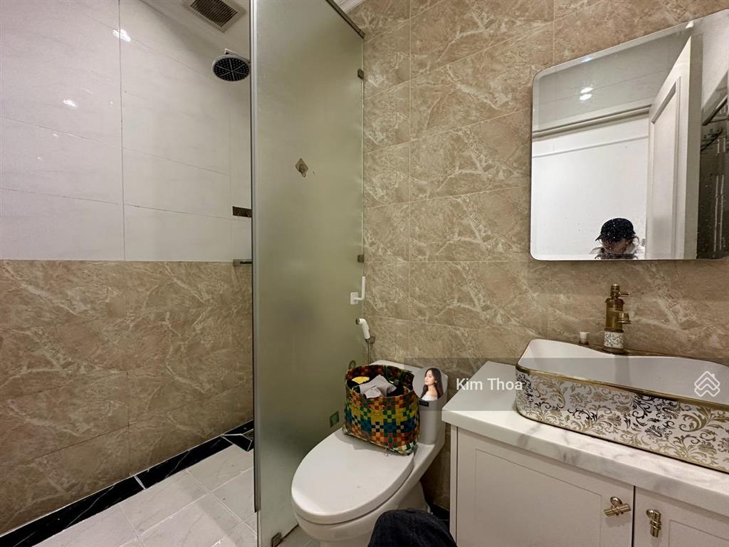 Căn hộ 2pn 1wc (55m2) có ban công, full nội thất ở vạn phúc, gần trường emasi, vào ngay. giá 12 tr